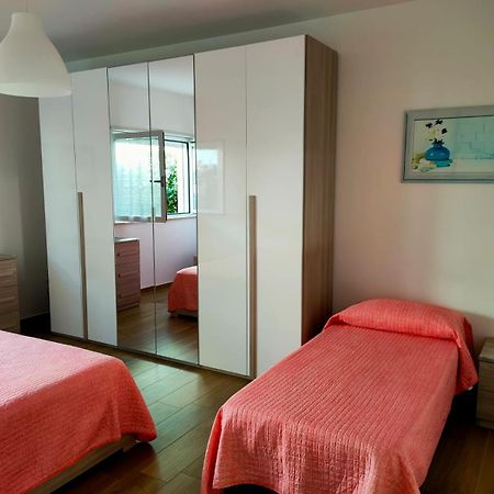 Villino Maria Pia, Appartamento In Villino In Centro Storico LʼAquila Zewnętrze zdjęcie