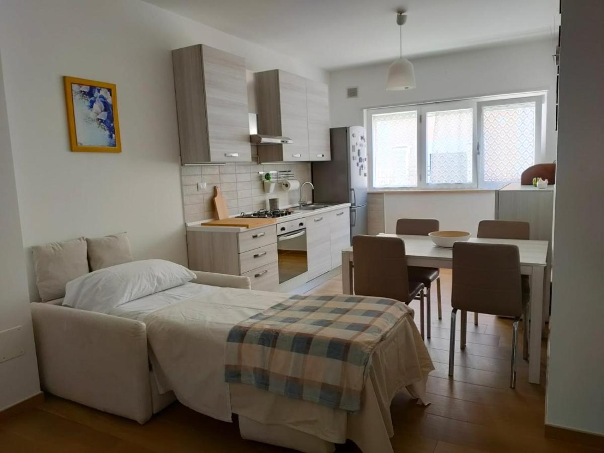 Villino Maria Pia, Appartamento In Villino In Centro Storico LʼAquila Zewnętrze zdjęcie